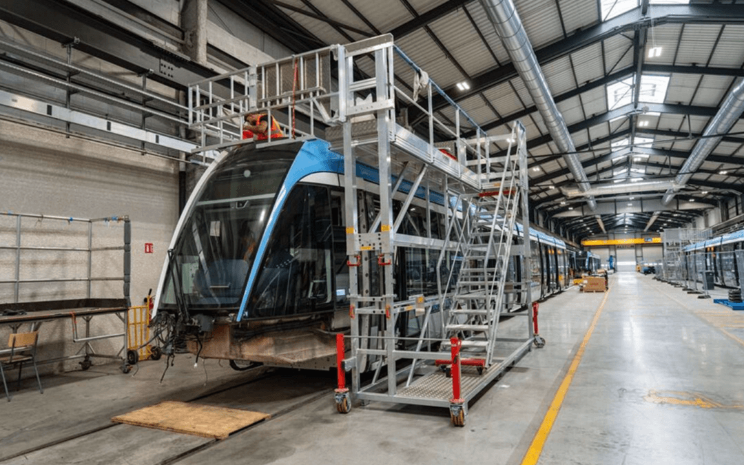 Alstom rallonge la vie des trains français en Isère dans un site unique en France