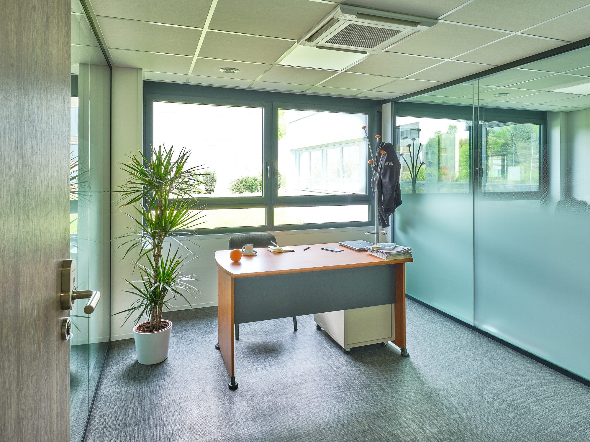 Locations disponibles Bureaux SLS Locations disponibles Bureaux SLS